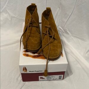 Hush Puppies Tan Chukka Boots with Suede Upper